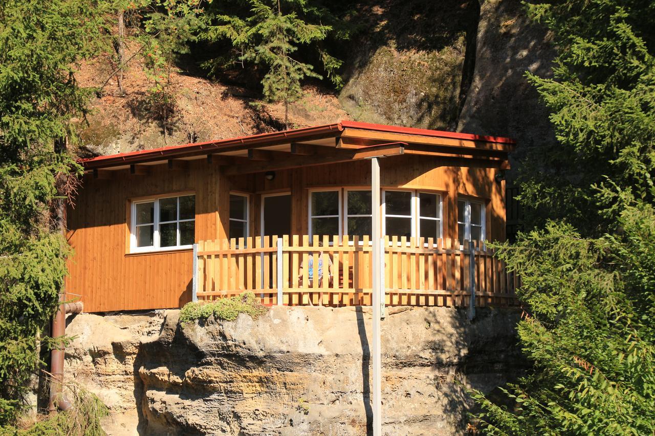 Malbenka - Chata Na Skale Pod Hradem Kokorin Bagian luar foto